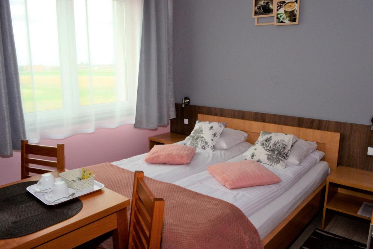 Comfort-24 Plus Słupca Buitenkant foto