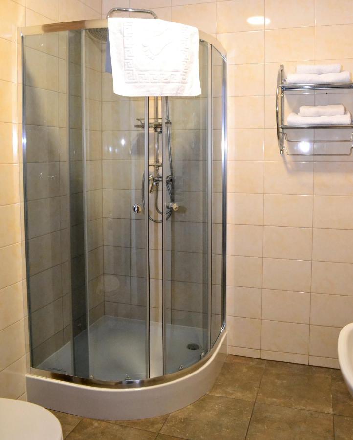 Comfort-24 Plus Słupca Buitenkant foto