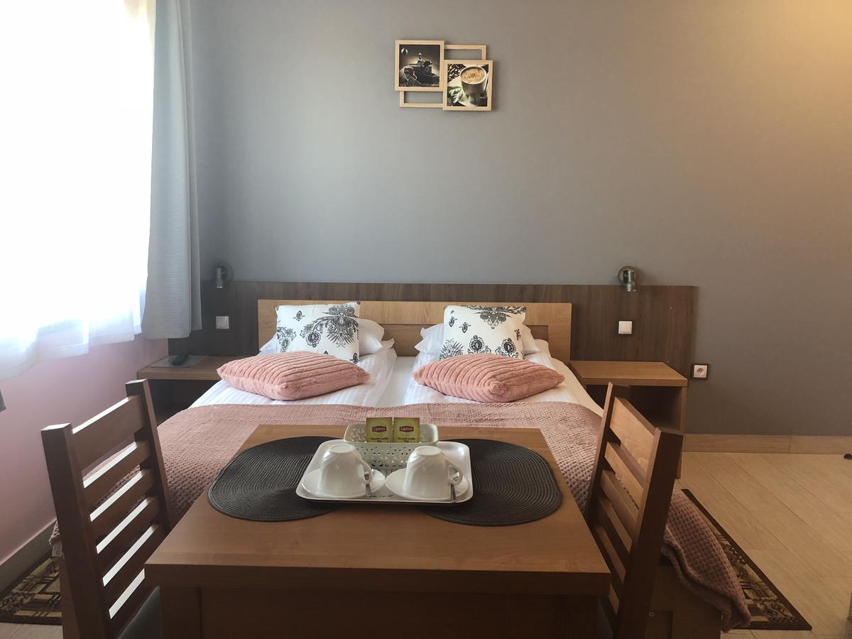 Comfort-24 Plus Słupca Buitenkant foto